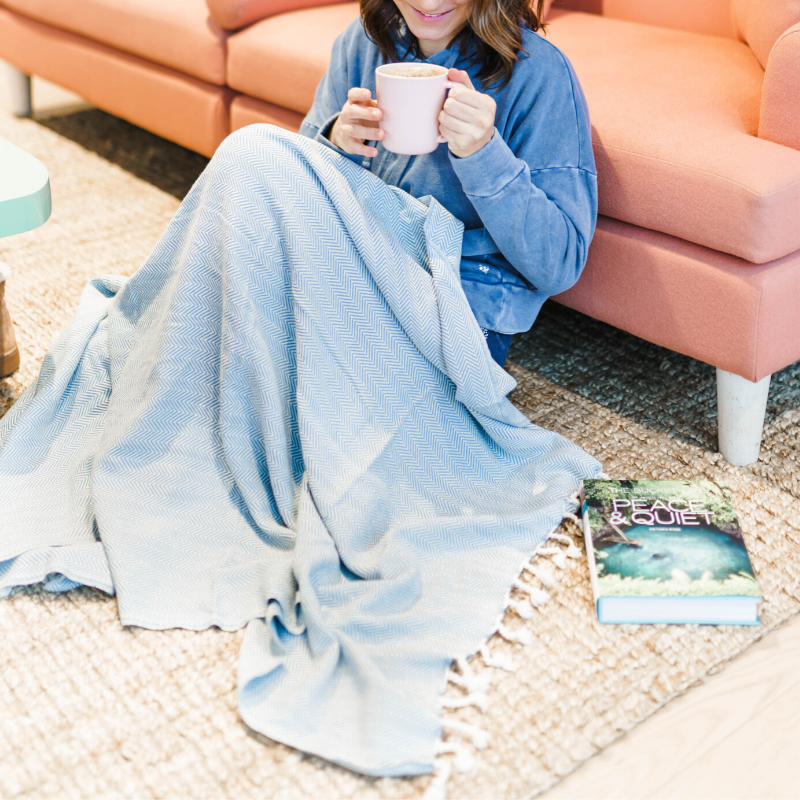 Lightweight cotton  Dries quickly Super soft and highly absorbent Minimalist and modern style Great towel to use as a throw or travel blanket 