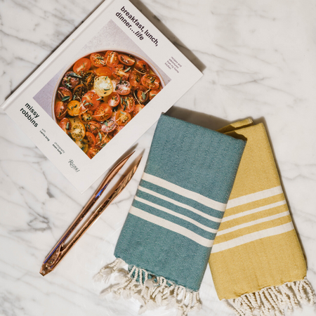 these 100% natural cotton dish towels are super versatile and can be used both for the bathroom and kitchen. Oversized kitchen towels Goes well with Peshtemal Collection Classic bath towels Natural fibers Versatile for kitchen or bathroom