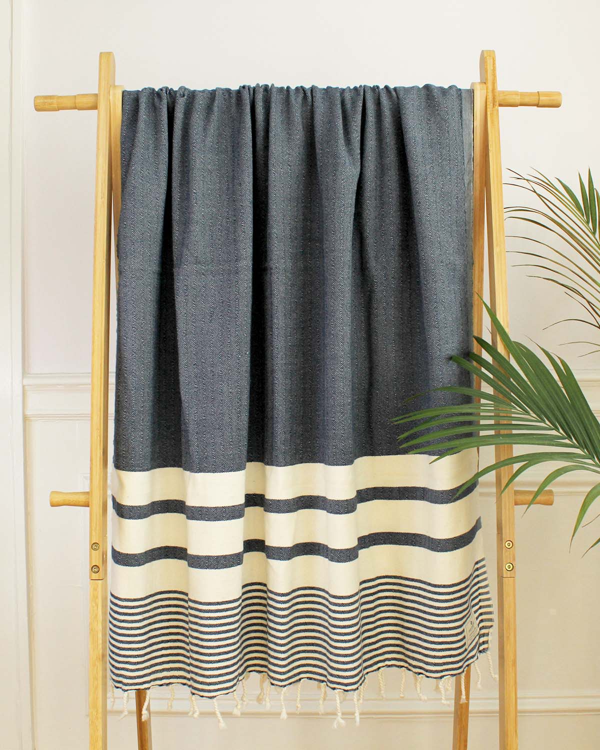 CLASSIC WAVE STRIPE TURKISH TOWEL