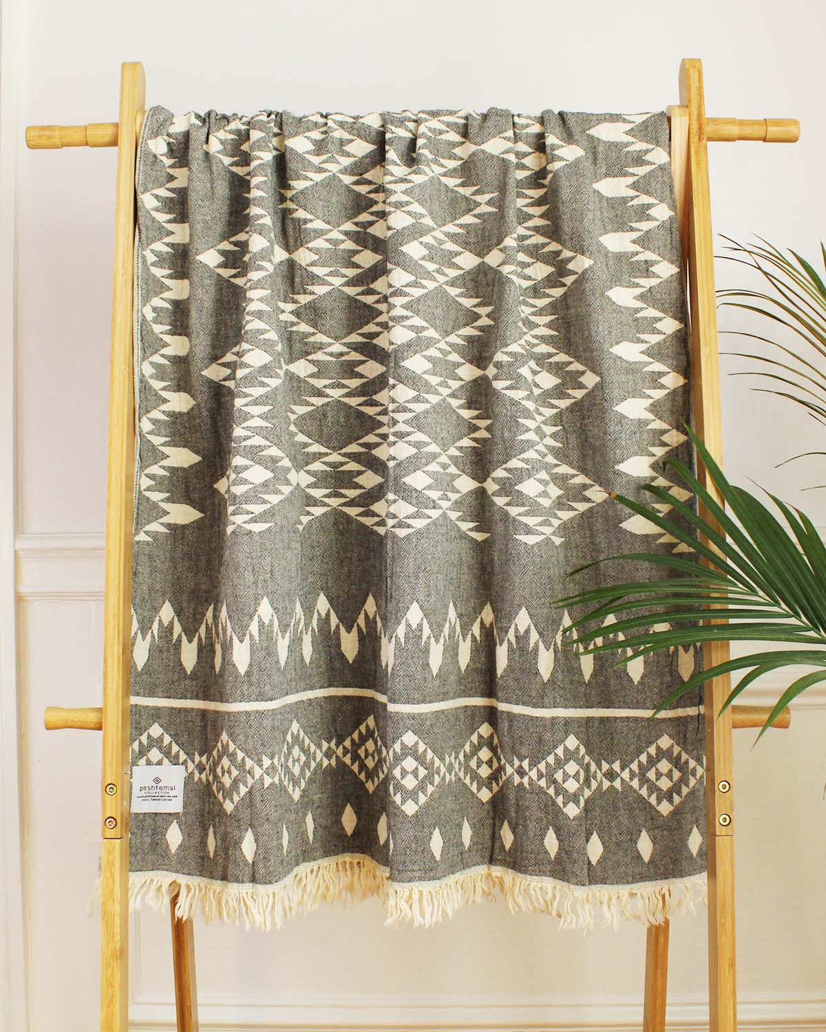 Jacquara Towel - Kilim